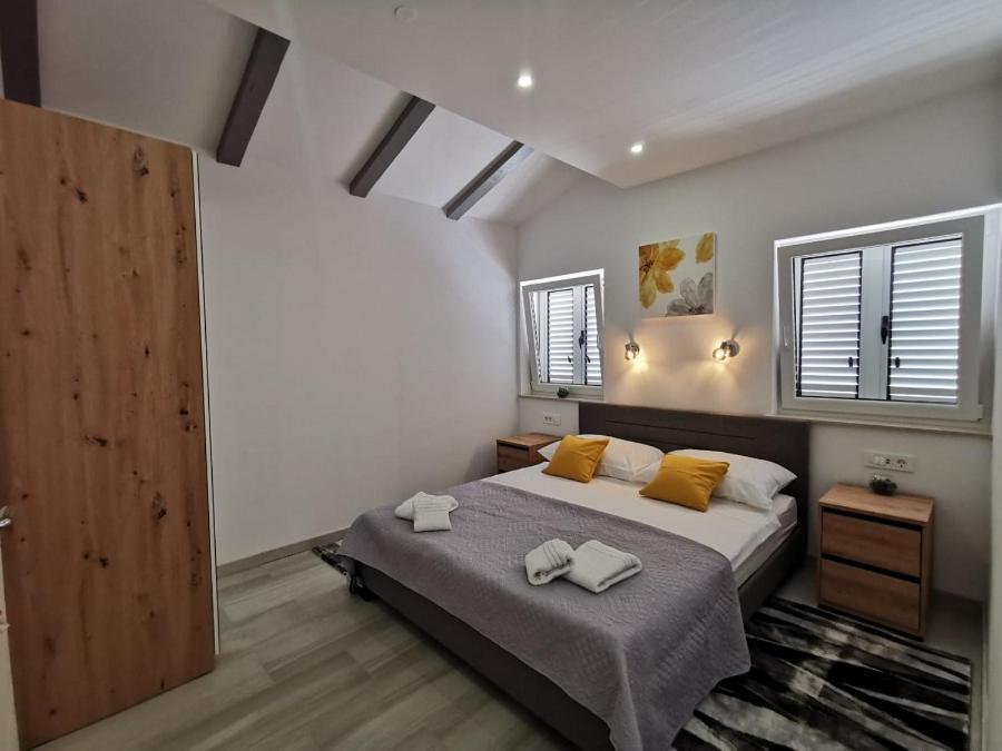 New Nikolina 4 Star Apartamento Mali Lošinj Exterior foto