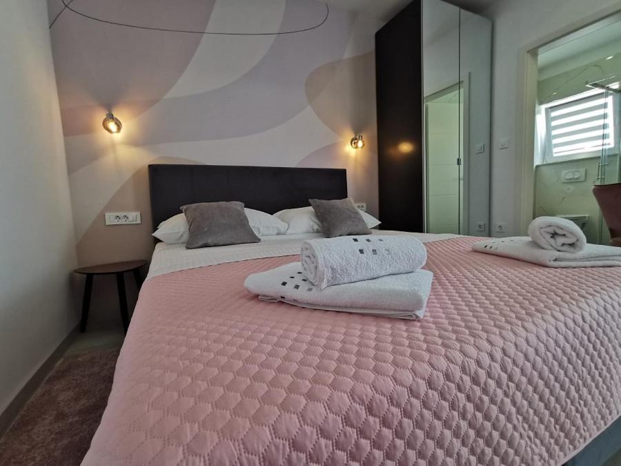 New Nikolina 4 Star Apartamento Mali Lošinj Exterior foto