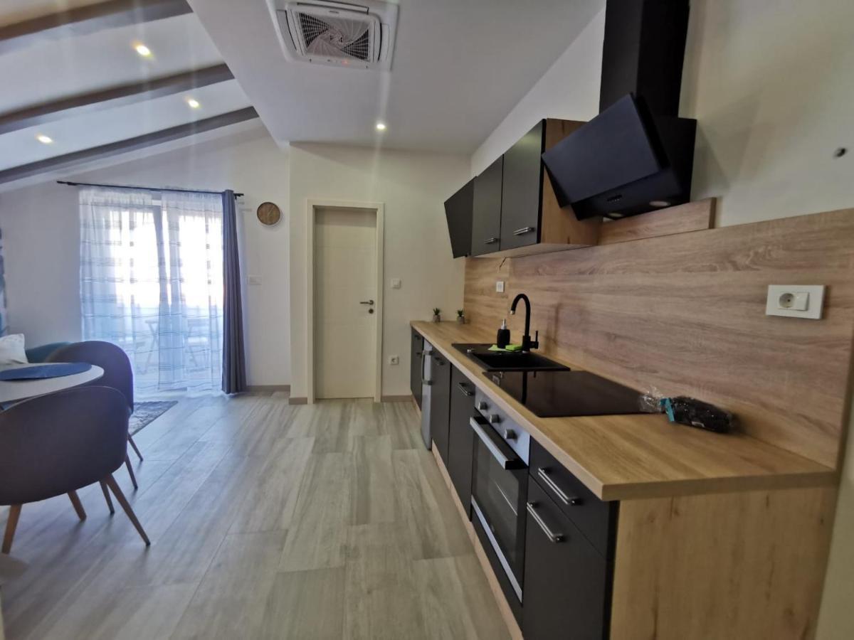 New Nikolina 4 Star Apartamento Mali Lošinj Exterior foto