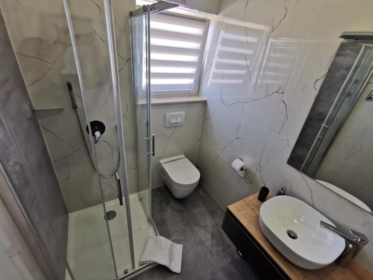 New Nikolina 4 Star Apartamento Mali Lošinj Exterior foto